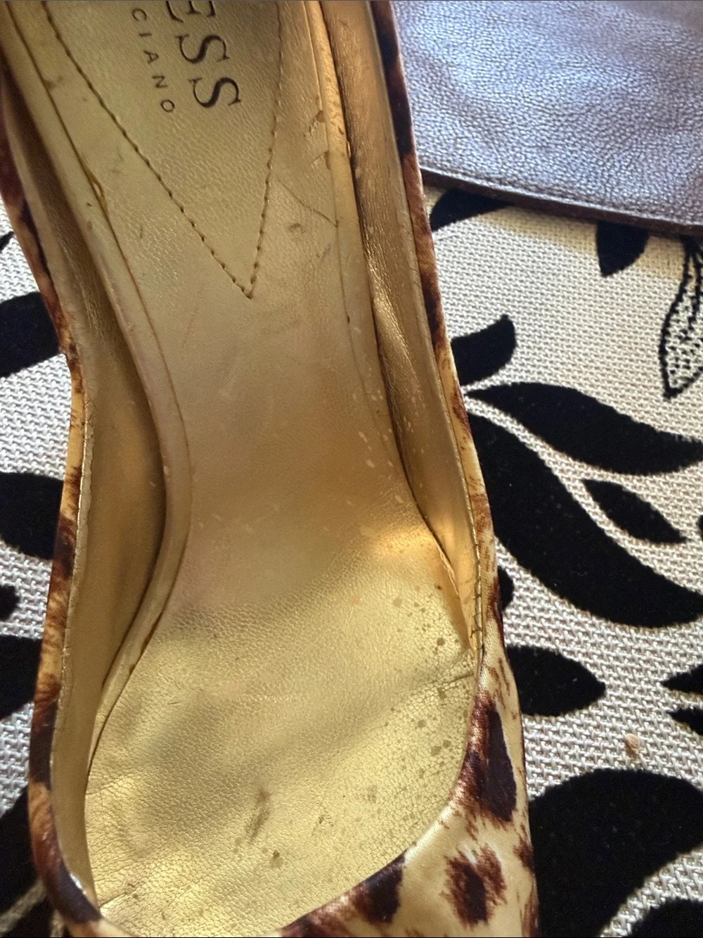 Guess Leopard Print Women's Heels Pumps dress shoes Sz 7